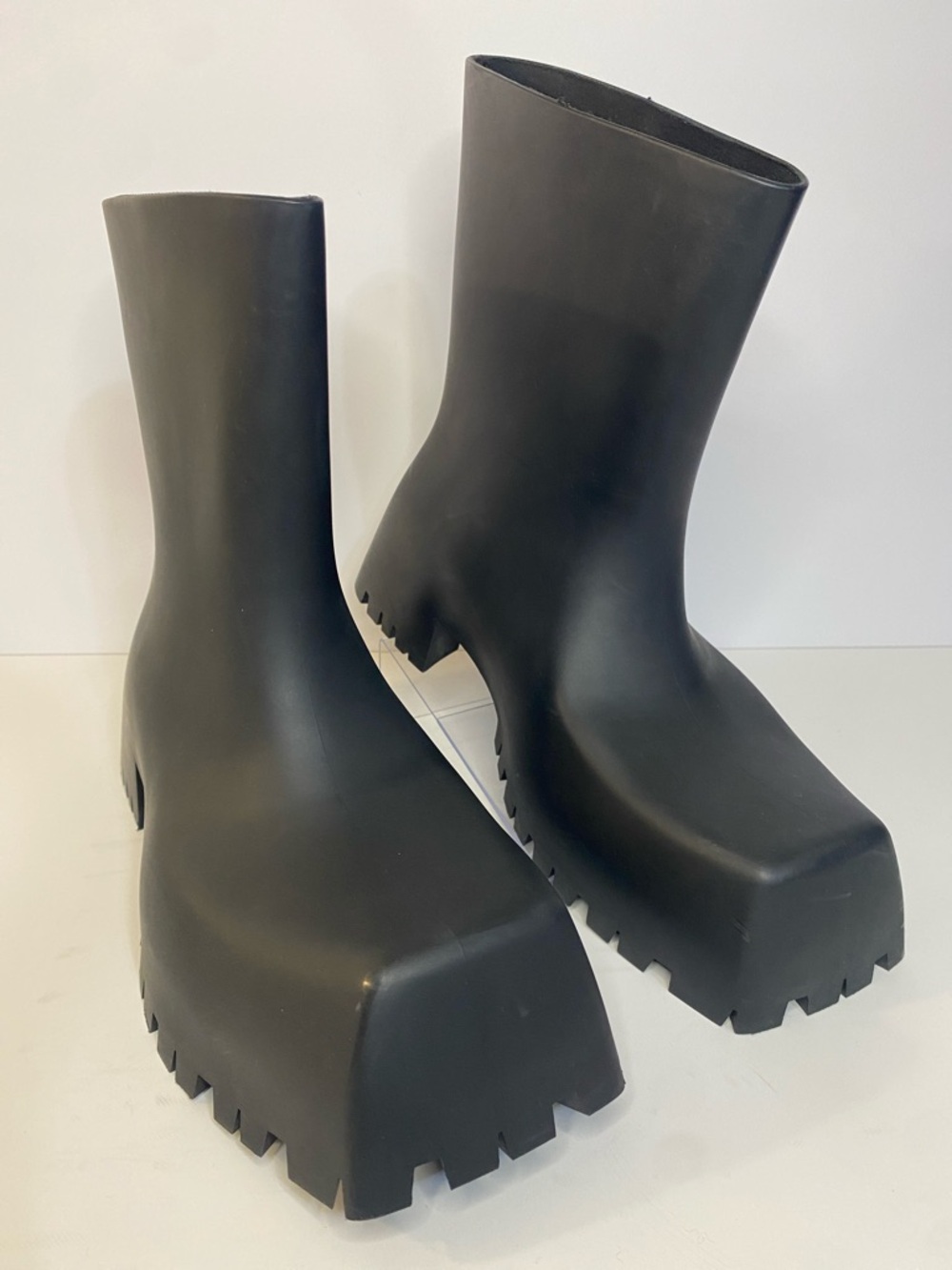 Balenciaga Trooper Rubber Boots Black Lug Sole Italy Size 11 / EU 44